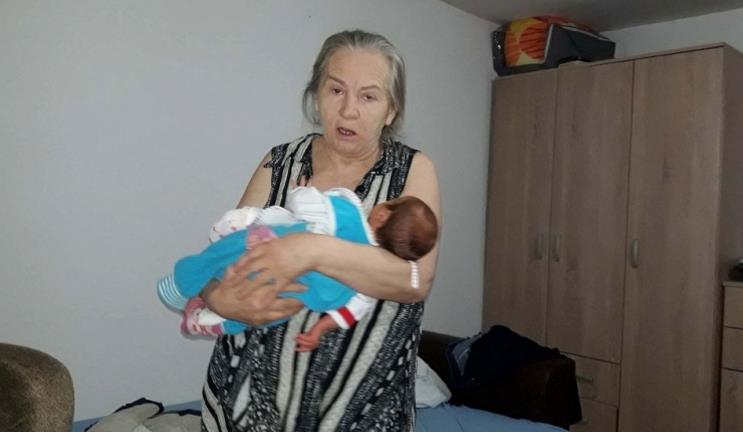 Priča koja je sve iznenadila: Atifa (60) i njena beba Alina ostaju same (VIDEO) | Tuzlanski.ba