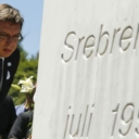 Brnabić: Vučiću je bio u “toj” Srebrenici i položio cvijet