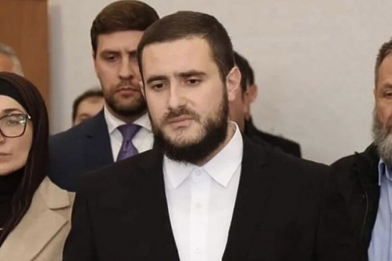 Usame Zukorlić na čelu SPP-a: Sin preminulog Muamera Zukorlića izabran za predsjednika njegove stranke | Tuzlanski.ba