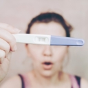 Dečku poslala fotografiju pozitivnog testa za trudnoću, a on pomislio da je pozitivna na koronu
