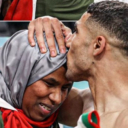 Emotivan trenutak: Dok su Marokanci slavili pobjedu, Hakimi otrčao u zagrljaj majci