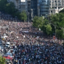 Opozicija u Beogradu poziva na proteste zbog krađe izbora