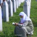 Majke Srebrenice poručile: Počinjemo izgradnju stuba srama u Potočarima