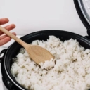 Poznata kuharica otkrila trik: Cijeli život pogrešno kuhate rižu, evo kako da ispadne savršena