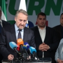 SDA usvojila 13 zaključaka: “Pozivamo Trojku da prestanu gaziti dostojanstvo bošnjačkog naroda”