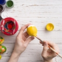 Isprobajte ova tri trika: Kako skinuti boju sa prstiju nakon farbanja jaja?