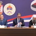 Na zajedničkoj sjednici vlada RS-a i Srbije u okviru “Sverspskog sabora” jednoglasno usvojena Deklaracija
